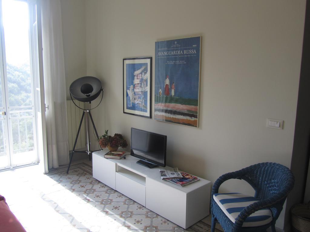 Appartamento La Felice Casa Di Nonno Battistino Apricale Camera foto