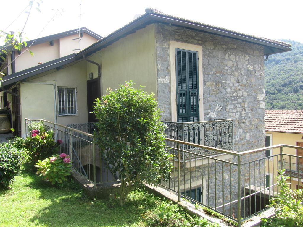 Appartamento La Felice Casa Di Nonno Battistino Apricale Camera foto